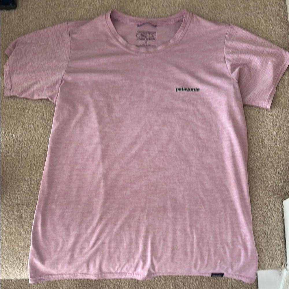 Patagonia Pink T-Shirt size S